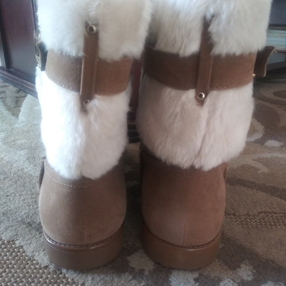 Brand New Guess Boots - Picture 2 of 5